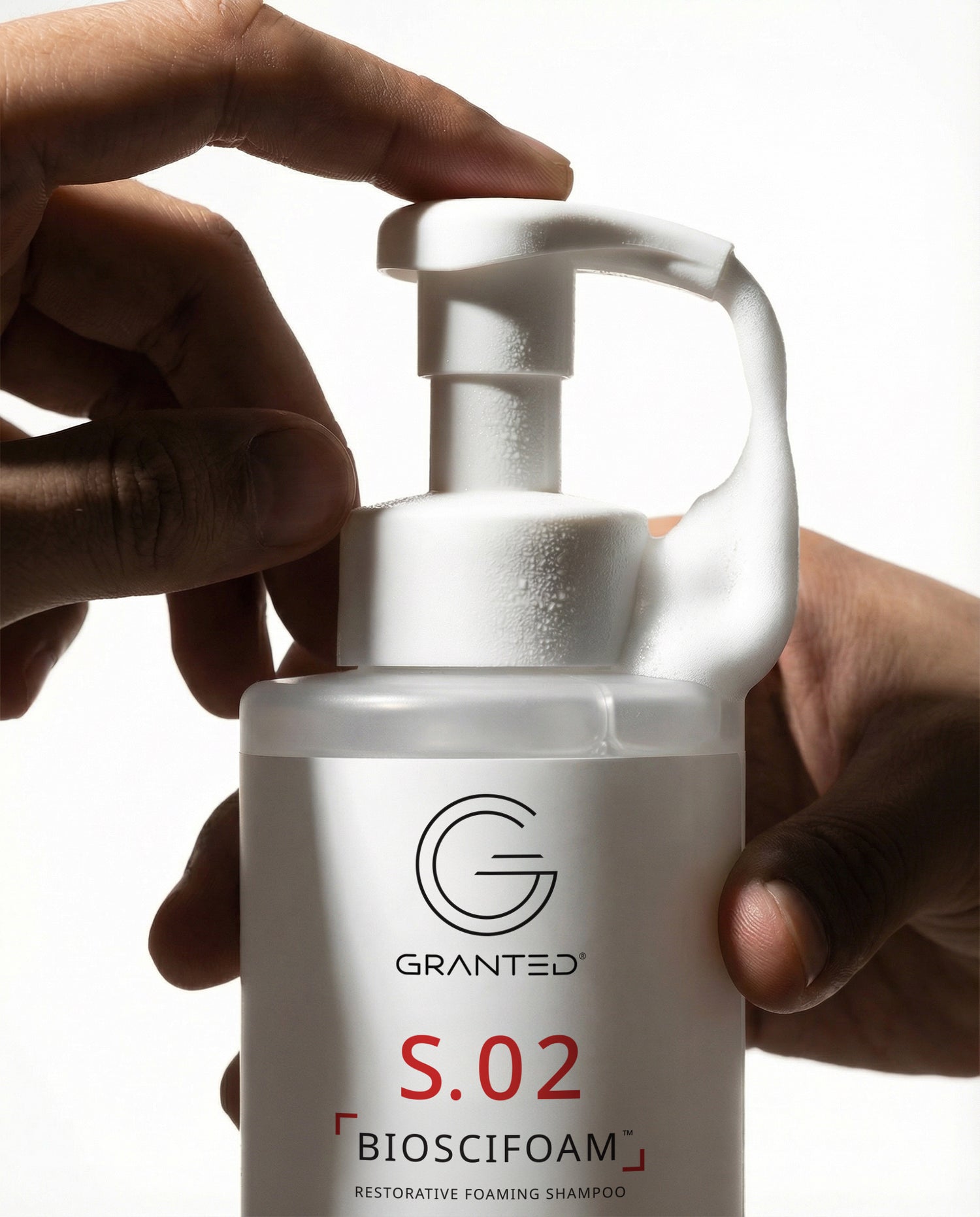 S.02 RESTORATIVE FOAMING SHAMPOO